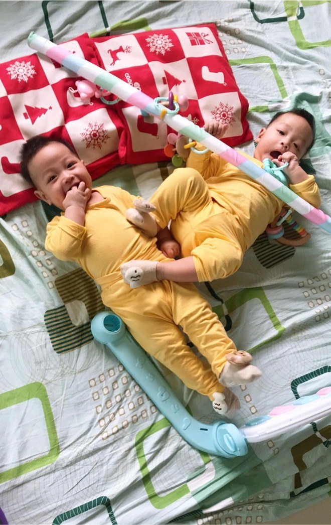 Hoa hậu đặng thu thảo khoe tướng ngủ bá đạo của con giống y đúc chồng doanh nhân - 4