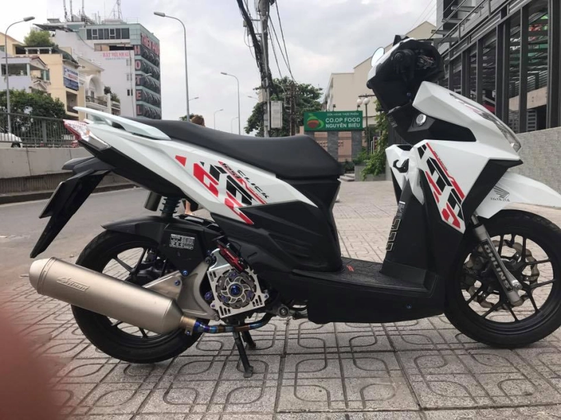 Honda click 125i độ leng keng với đồ chơi giá trị của biker việt - 9