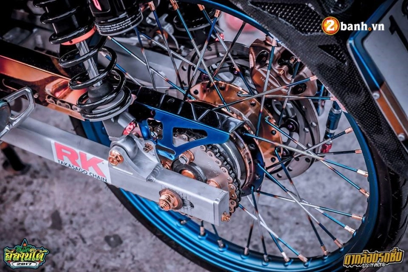 Honda cub fi độ đẹp như mơ với đồ chơi hàng hiệu của biker nước bạn - 9