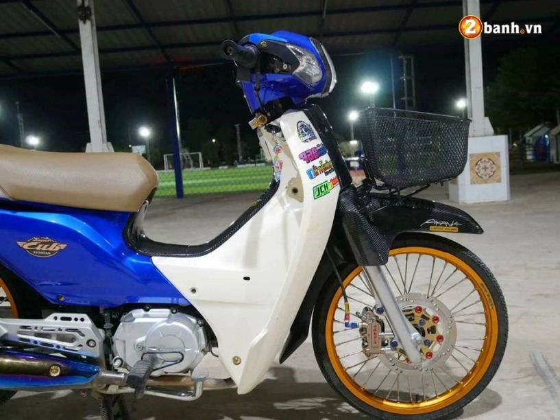 Honda cub fi độ lung linh mờ ảo đầy vi diệu trong màn đêm - 4