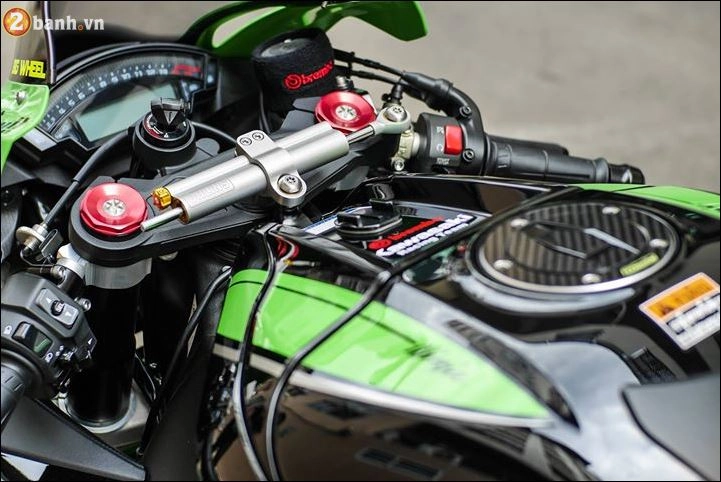 Kawasaki zx-10r sportbike sinh ra để chinh phục những đường đua - 1