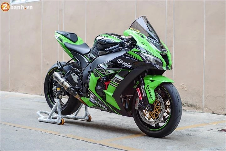 Kawasaki zx-10r sportbike sinh ra để chinh phục những đường đua - 2