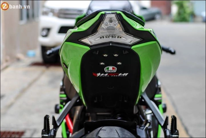 Kawasaki zx-10r sportbike sinh ra để chinh phục những đường đua - 6