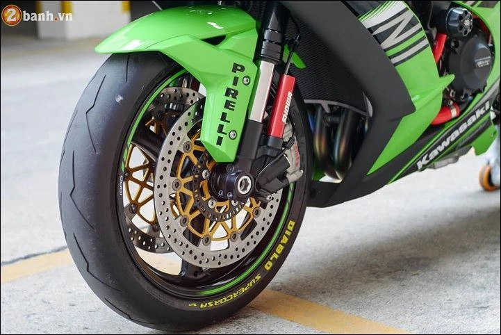 Kawasaki zx-10r sportbike sinh ra để chinh phục những đường đua - 8