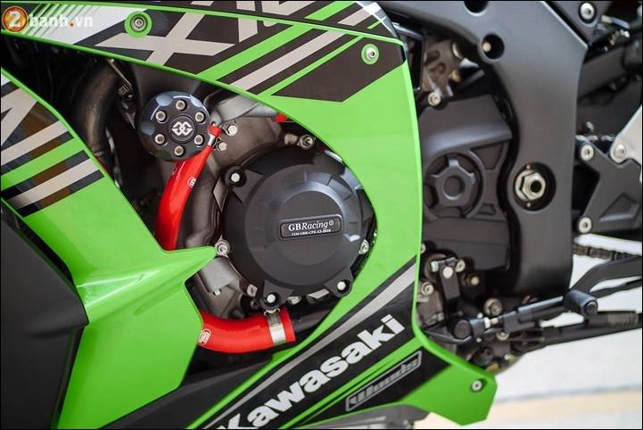 Kawasaki zx-10r sportbike sinh ra để chinh phục những đường đua - 11