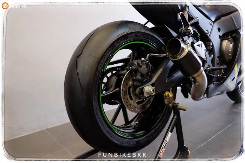 Kawasaki zx-10r vẻ đẹp uy nghi từ superbike hàng đầu giải đua wsbk - 14