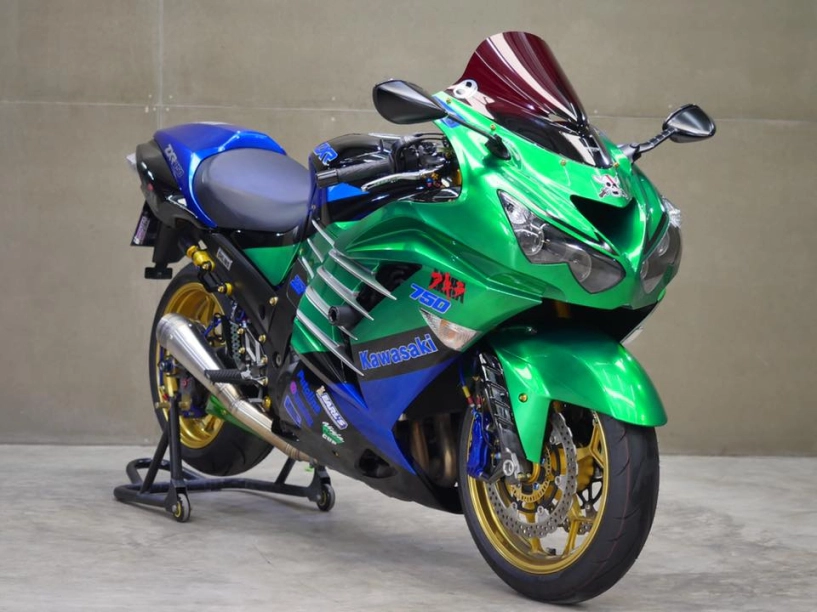 Kawasaki zx-14r kẻ tranh ngôi superbike siêu tốc lôi cuốn qua gói độ đa sắc - 1