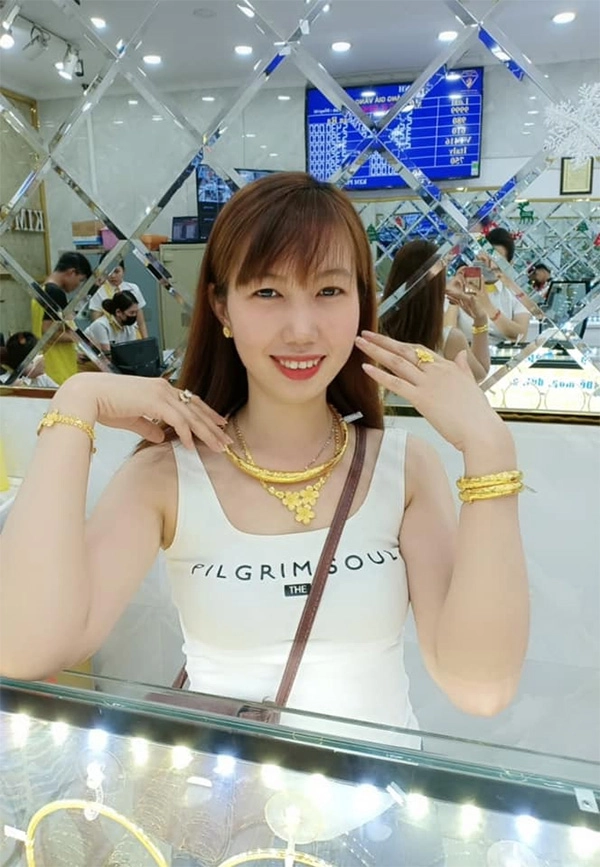 Khách hàng hài lòng khi sử dụng dịch vụ của kim phát hiệp thành jewelry - 3