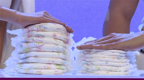 Khám phá siêu phẩm giúp lưng bé khô thoáng đang khiến lan khuê và dương tú anh thích thú - 6