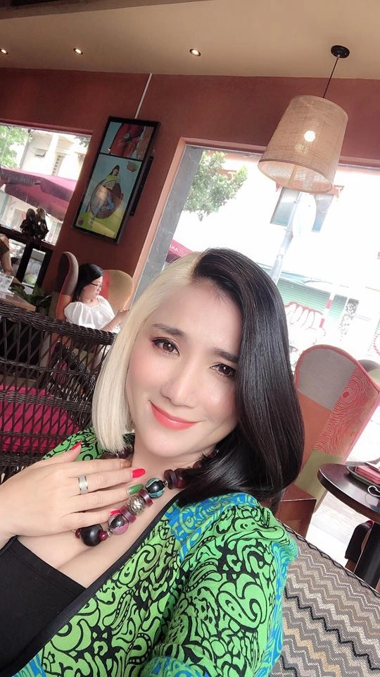 Làm điều này cùng con gái dịp đầu năm mc cát tường nhận ngay danh hiệu bà mẹ 2019 - 4