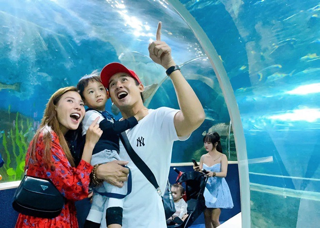 Lần đầu đi sở thú con trai lương thế thành cười tít mắt liên tục nói yêu ba mẹ - 6