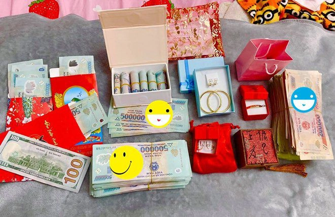 Hồ ngọc hà khắc việt làm đầy tháng cho con hoành tráng chú ý nhất là mâm cỗ cúng nhà mạc văn khoa - 8