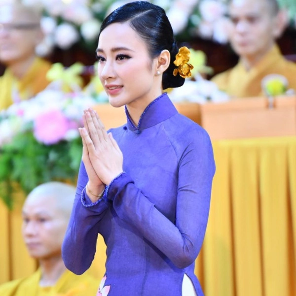 Lên thảm đỏ không ai lộng lẫy bằng nhưng angela phương trinh đứng bán cơm chỉ diện áo dài sen - 6