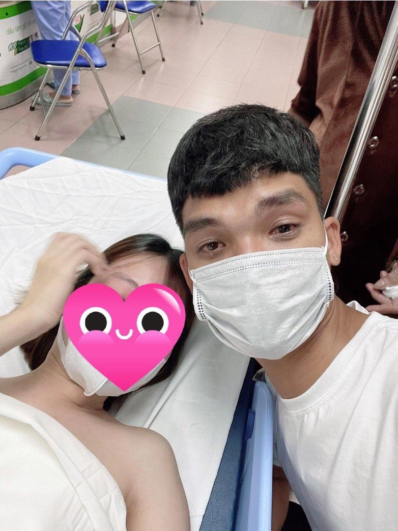 Mạc văn khoa ra ngoài là cây hài vợ trẻ kể ở nhà chồng chăm con nấu ăn chùi toilet - 2