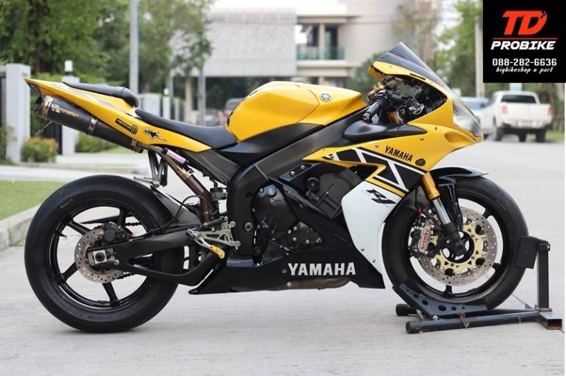 Mãnh thú yamaha r1 vẻ đẹp hớp hồn ngay từ thuở khai sinh - 12