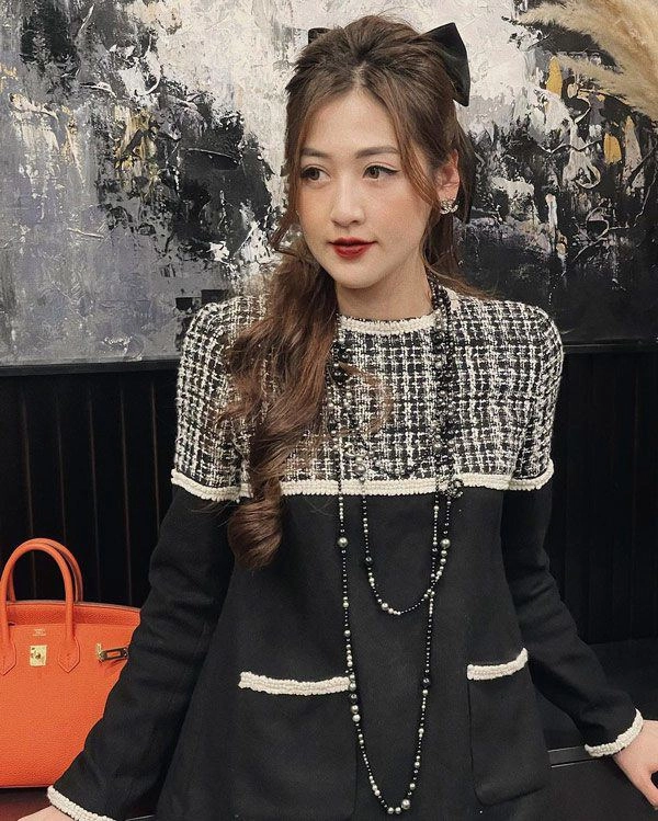 Mẹ á hậu hhvn diện đồ hiệu tỷ đồng con trai 365 ngày đi một đôi giày lý do đây - 5