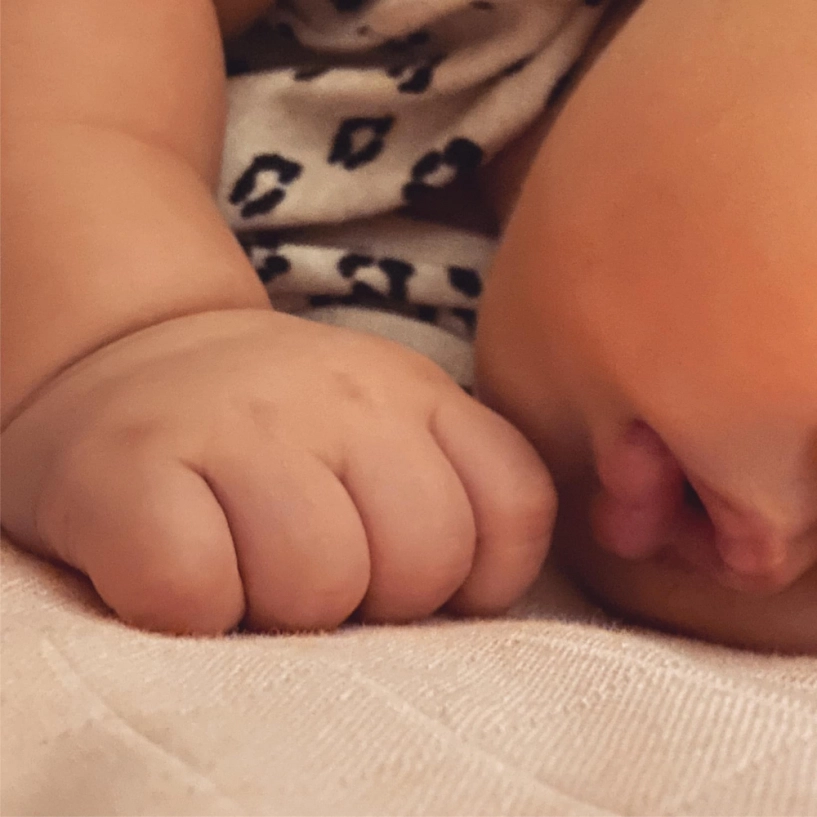 Mẹ đàm thu trang chụp nhà khủng con gái thấy cảnh chăm trẻ hài hước của vợ chồng cường đôla - 6