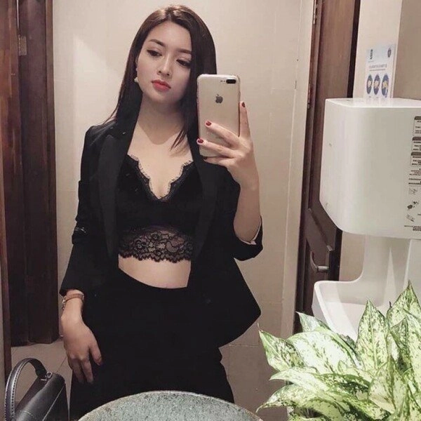 Mê diện đồ cắt hở hotgirl bị khoá tài khoản vĩnh viễn bởi liên tục khoe dáng quá táo bạo - 16