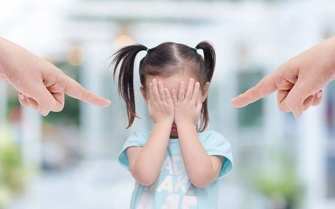 mẹ mắng con nhưng con sẽ không ngừng yêu mẹ chỉ là sẽ ngừng yêu chính con - 1