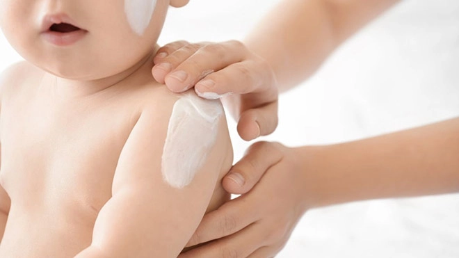 Mùa đông này mẹ đã chọn được loại kem dưỡng ẩm phù hợp cho bé yêu chưa - 2