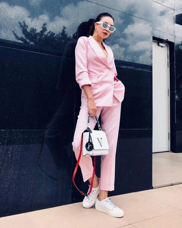 Năm mới thêm một tuổi nhưng nàng cứ nhắm mấy outfit này kiểu gì cũng được khen trẻ trung - 13