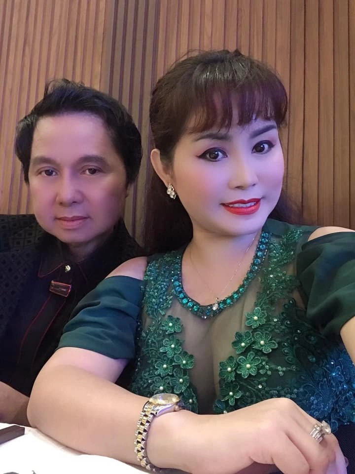 Nghệ sĩ chung tử long 3 lần muốn bỏ con vì nghèo 15 năm bên vợ hai không con cái - 9