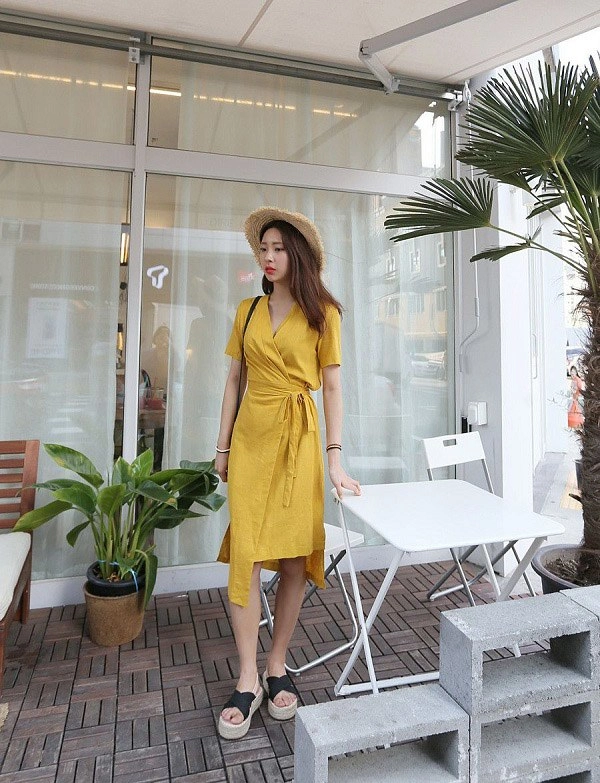Những kiểu đầm cơ bản mà mọi quý cô nên có trong tủ đồ để luôn mặc đẹp mỗi ngày - 15