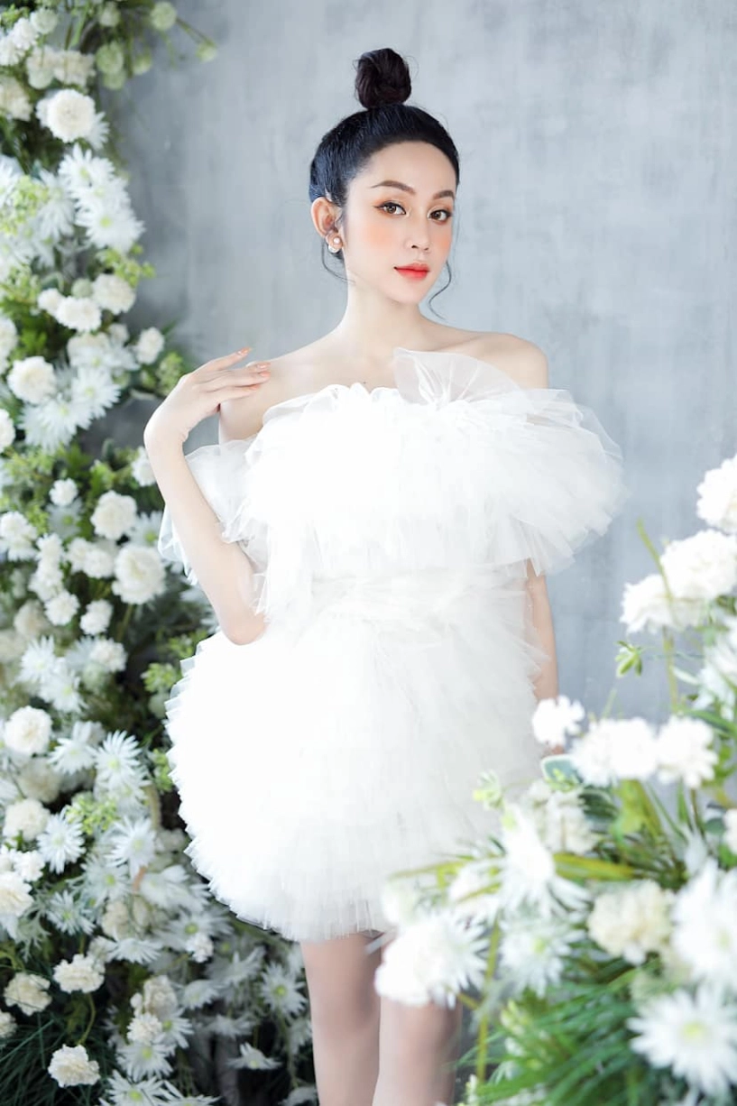 phải lòng 1 chiếc váy hương giang và thí sinh chuyển giới có màn đụng hàng rúng động làng mốt - 9