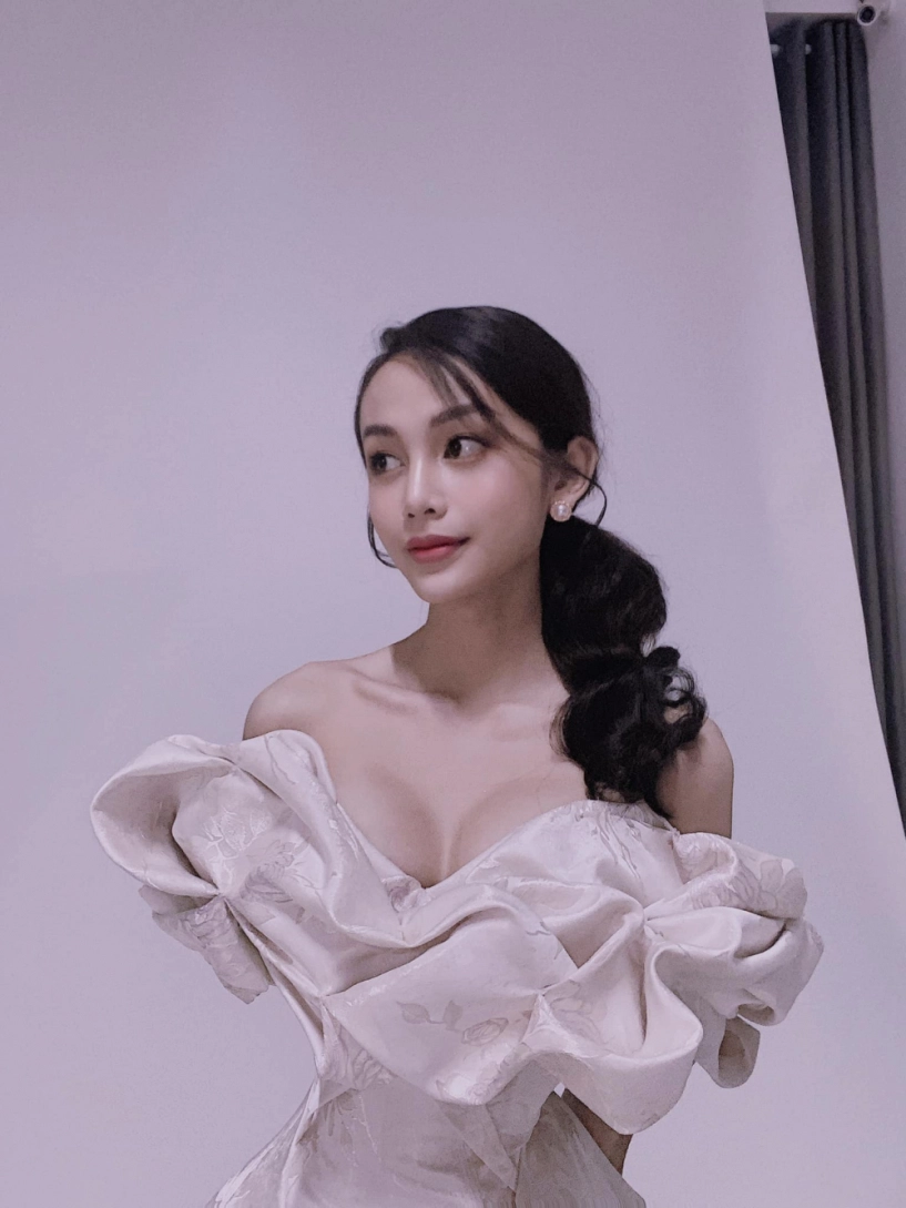 phải lòng 1 chiếc váy hương giang và thí sinh chuyển giới có màn đụng hàng rúng động làng mốt - 16