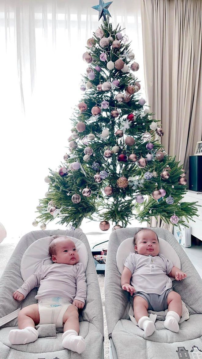 Phản ứng của người đi đường khi gặp 2 con dương khắc linh khiến bố mẹ bất ngờ - 7
