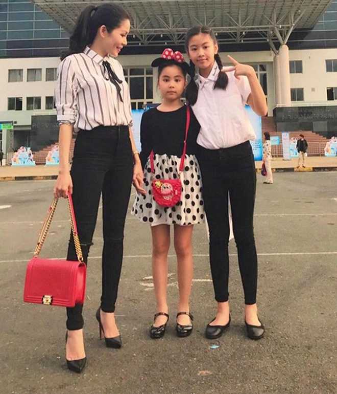 Quyền linh style nông dân nhưng bà xã là tay chơi sành mốt diện đồ át con gái hoa hậu - 6