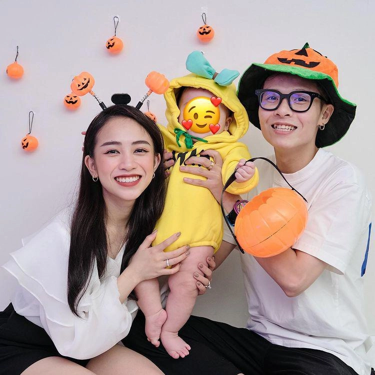 Rick kid sài gòn 20 tuổi làm mẹ con gái đại gia minh nhựa được khen đã đẹp còn khéo - 3