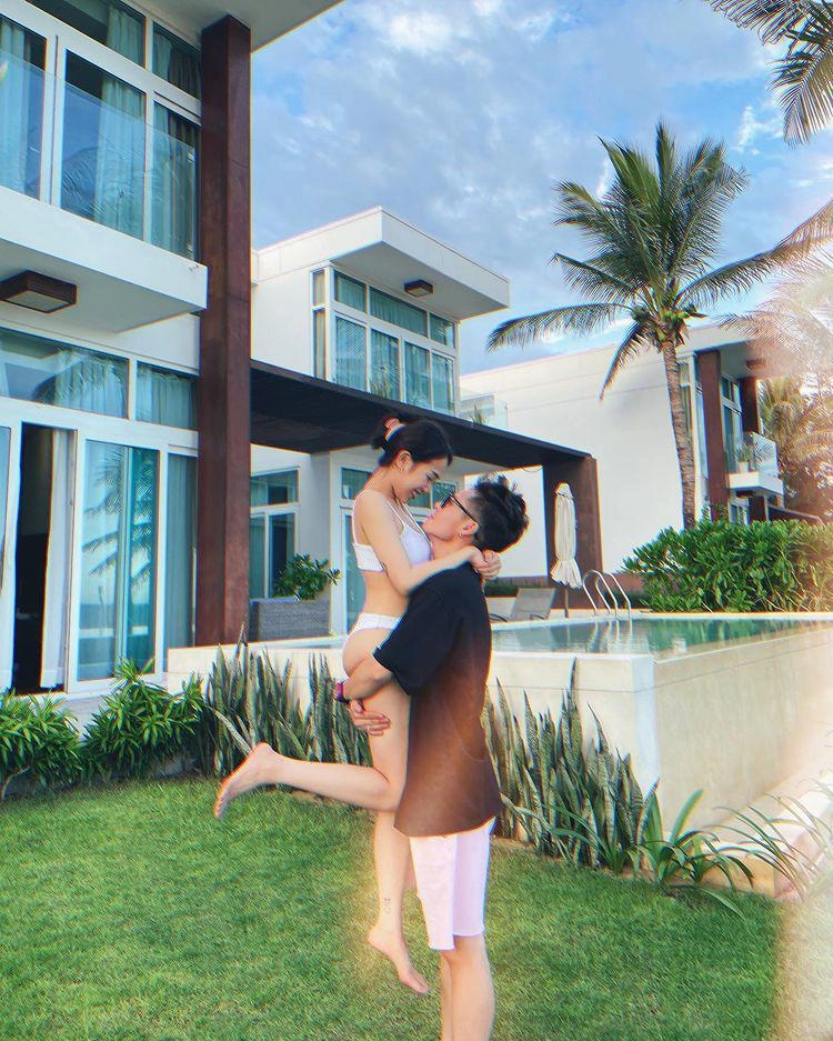 Rick kid sài gòn 20 tuổi làm mẹ con gái đại gia minh nhựa được khen đã đẹp còn khéo - 12