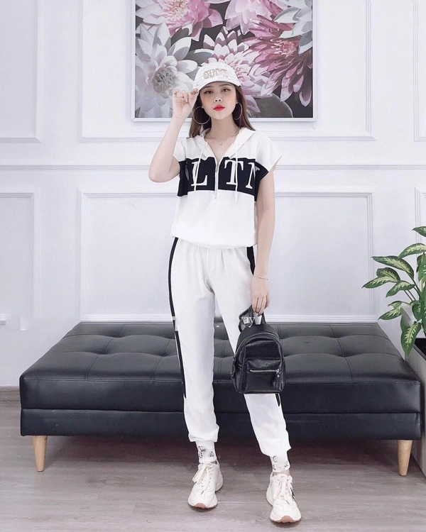 Sau khi làm mẹ đông nhi ăn mặc chất ngất chuộng đồ thể thao như gái teen - 13