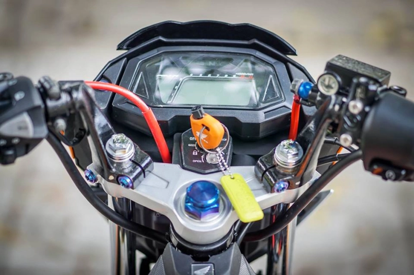 Sonic 150r - mẫu hyperunderbone được độ mạnh mẽ của biker miền tây - 2
