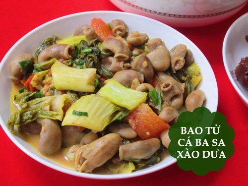 Sườn kho tiêu bao tử cá ba sa xào dưa hấp dẫn cơm chiều - 3