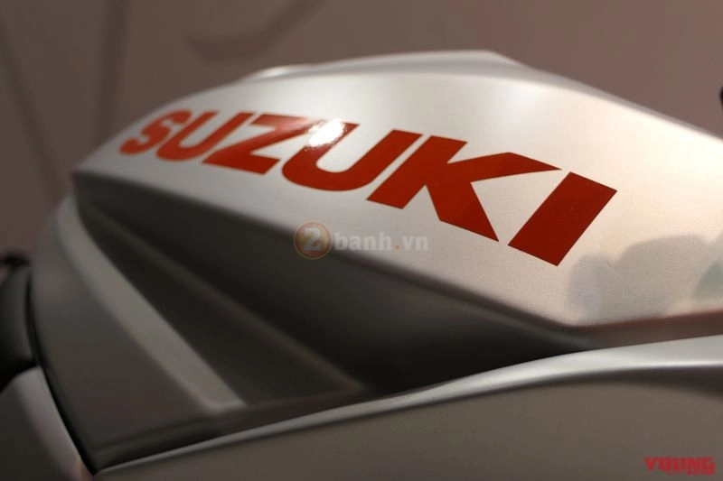 Suzuki katana 2018 bất ngờ xuất hiện hoàn chỉnh - 8
