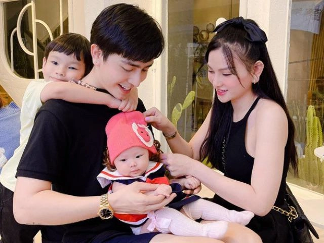 Thu thủy khoe con gái với chồng kém 10 tuổi đôi mắt biết cười cực cuốn hút - 9
