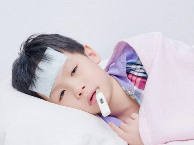 Trẻ 3 tuổi bị nôn nhiều không sốt phải làm sao - 3
