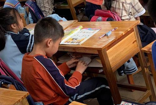 Trẻ trầm tính hay nghịch ngợm thông minh hơn câu trả lời quá bất ngờ - 1