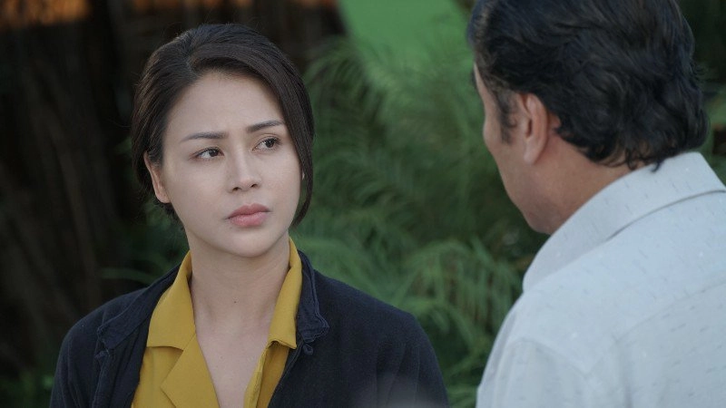 Trên phim kín đáo giản dị nữ chính hướng dương ngược nắng đời thực làm mẹ đơn thân quyến rũ - 1