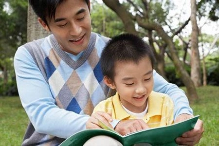Trước tập thể cô giáo phê bình con không làm bài bố đáp một câu khiến cô đành nói dạ - 3