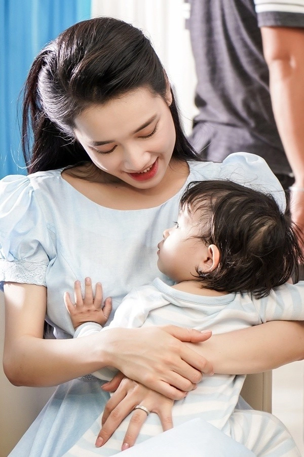 Từ bầu đến sinh con quyết tâm giấu giờ nhã phương liên tục kể chuyện bỉm sữa nuôi con - 3