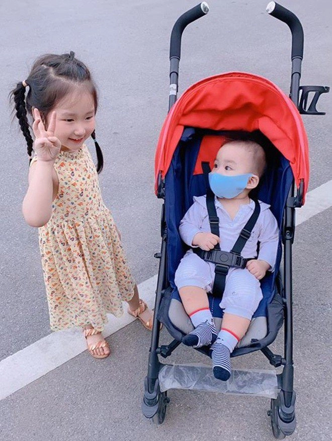 Tuấn hưng khẳng định ôm hôn con gái vợ cũng không ghen dân tình đoán tối còn cướp giường - 4