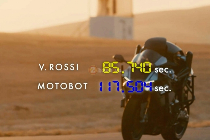 Valentino rossi chiến thắng motobot trong gang tấc - 6