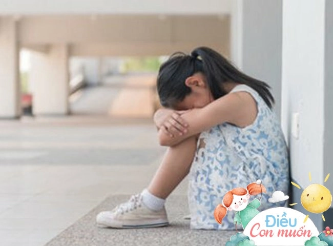 Vì sao nhiều phụ huynh xếp hàng dài trước cả khi cổng trường mở để chờ vào đón con - 7