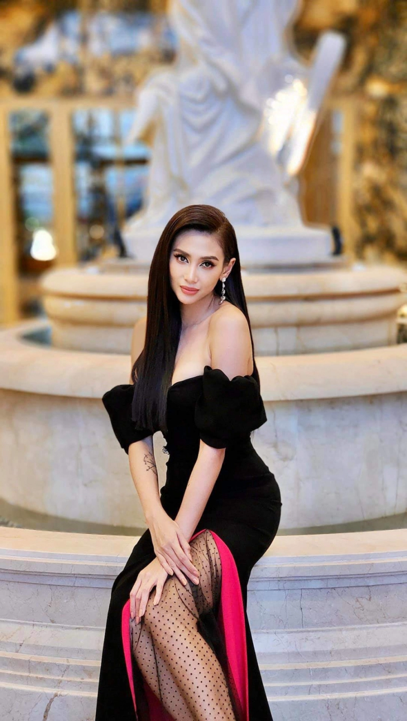 Võ hoàng yến chân dài phá nát đồ hiệu giờ sở hữu đế chế thời trang riêng đầy ấn tượng - 20