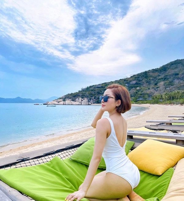 Vượt qua tai tiếng hotgirl trâm anh giờ mặc chất ngất khoe body rực lửa vẫn sang - 6