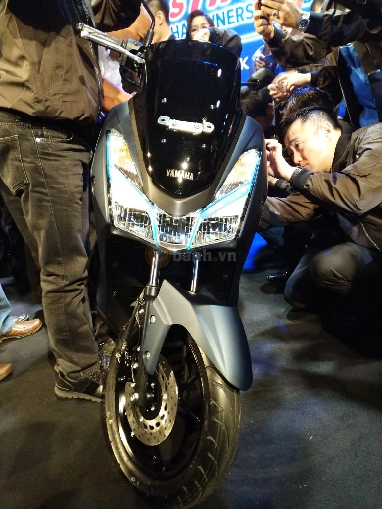 Yamaha lexi 125 2018 bất ngờ ra mắt với kiểu dáng lạ mắt - 3