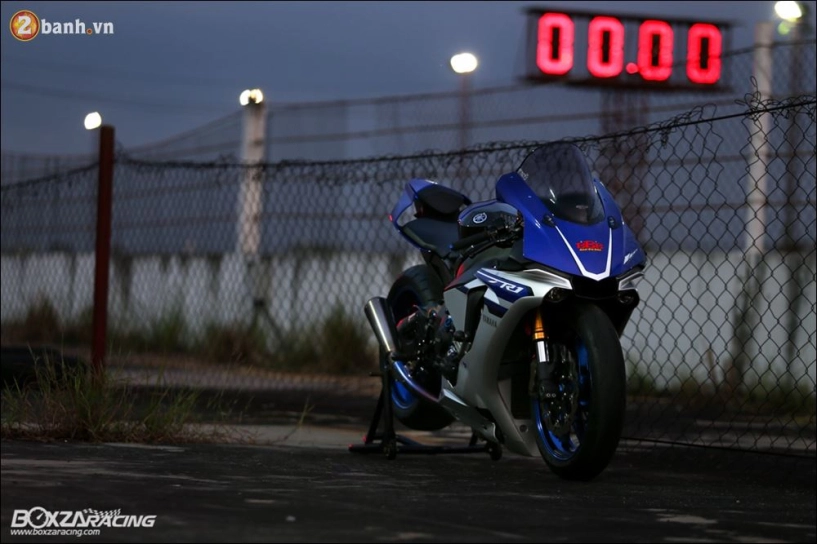 Yamaha r1 mãnh thú ngự trị đường đua qua hình phong dragbike - 1